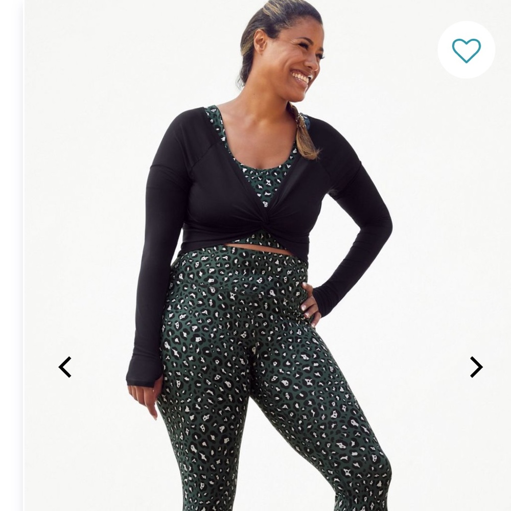 Fabletics Liv Twist Front Long Sleeved Crop Top